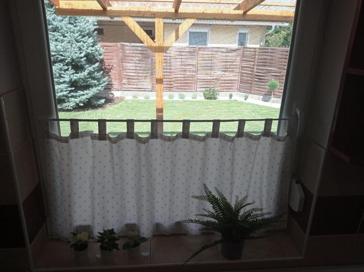 Budapest Airport Apartment Экстерьер фото