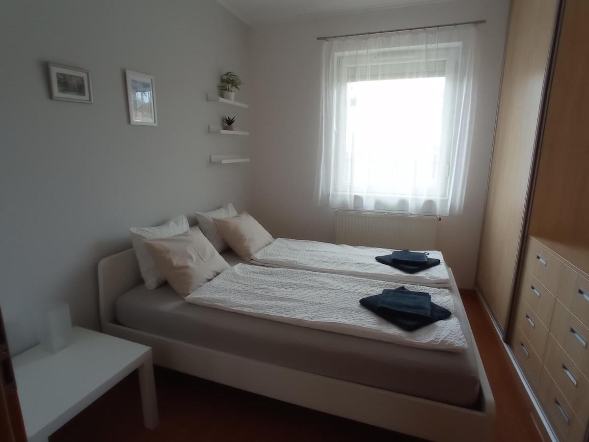 Budapest Airport Apartment Экстерьер фото