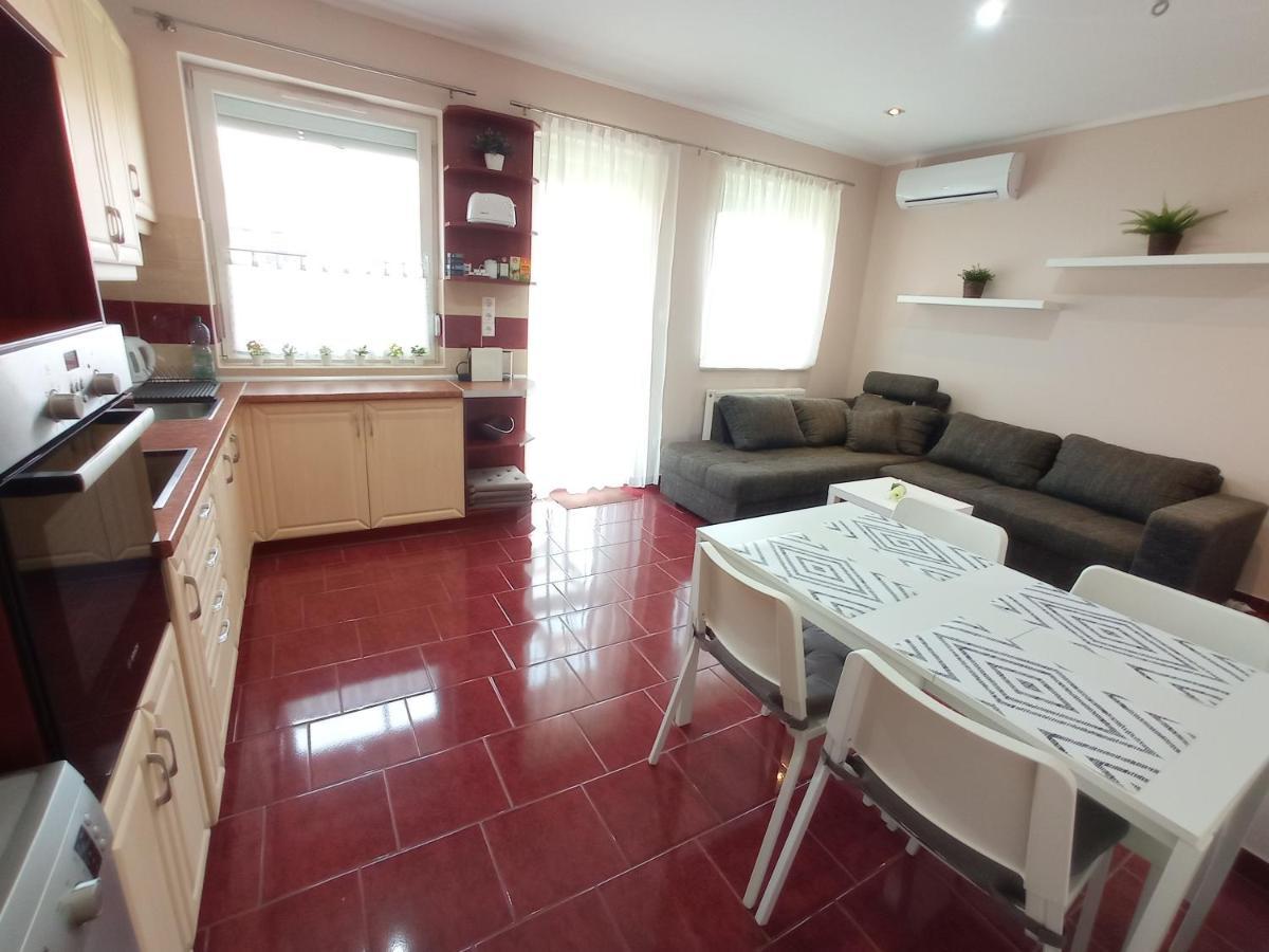Budapest Airport Apartment Экстерьер фото