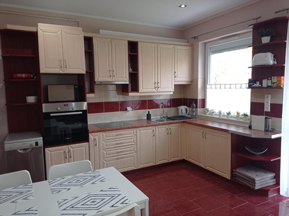 Budapest Airport Apartment Экстерьер фото